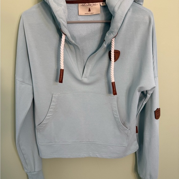 Wanakome Etta hoodie crop womans size S split neck - Picture 2 of 11